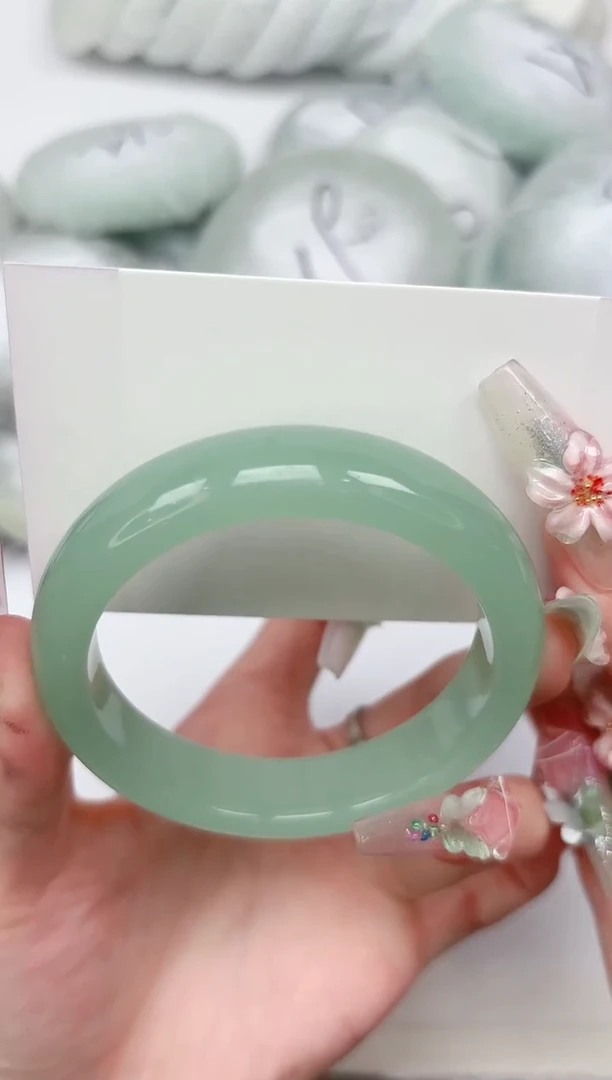 未镶嵌手镯石英质玉248-56