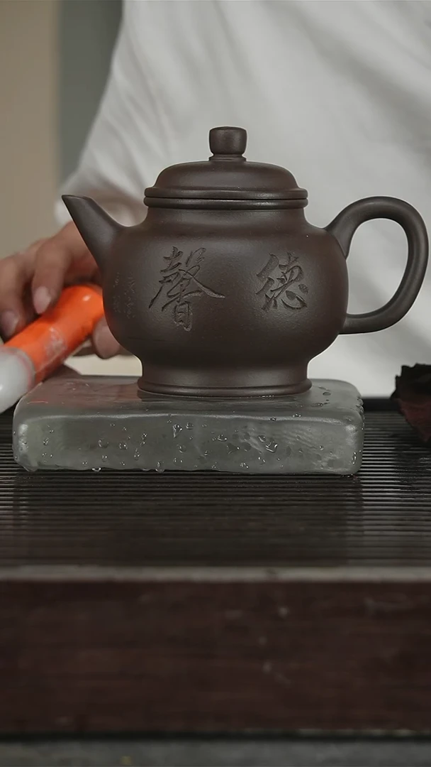 茶壶紫砂省大，带证500CC350号