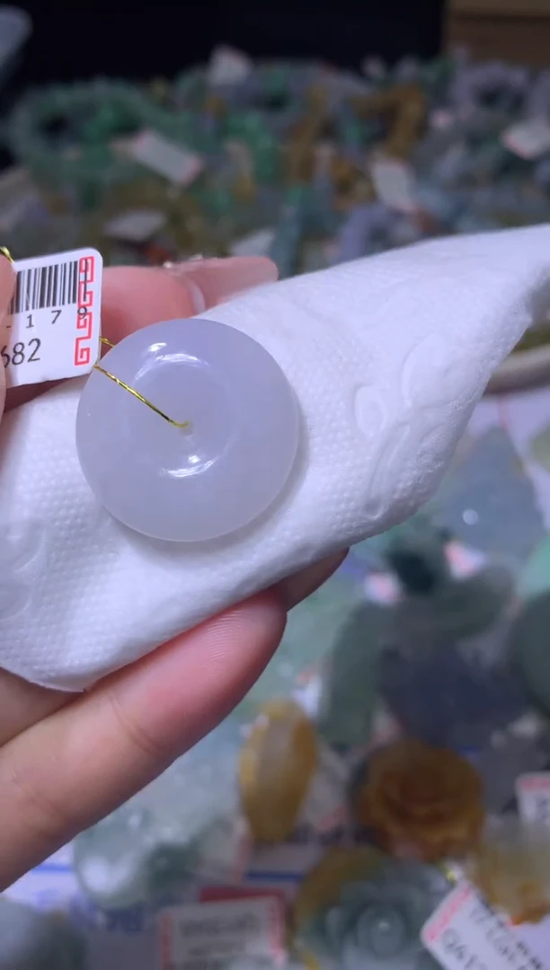【闪购商品】翡翠颈饰未镶嵌MJX022166