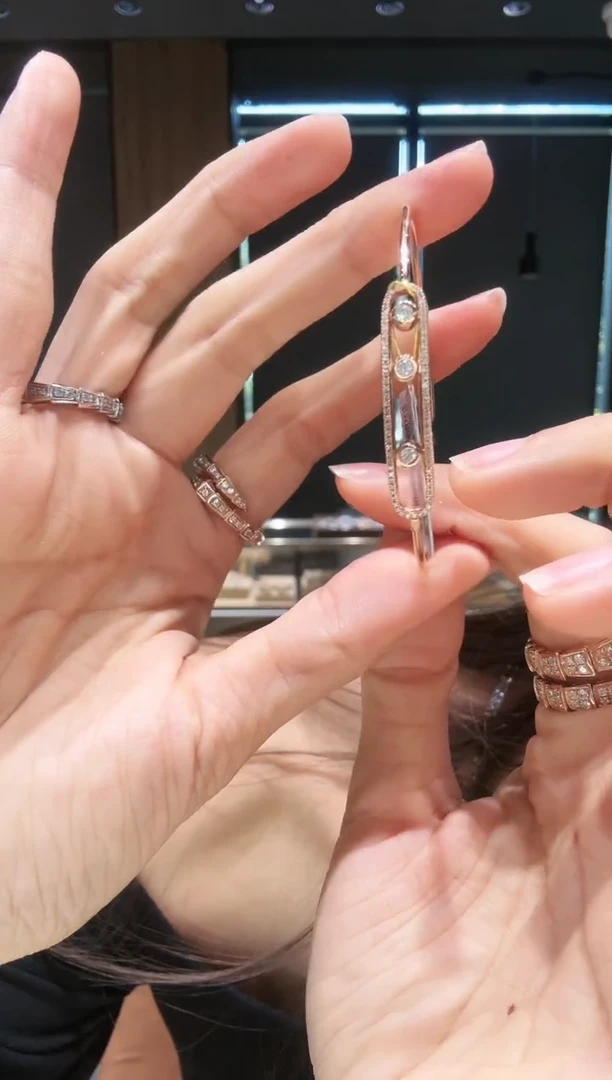 【闪购商品】钻石手镯18K金镶嵌滑动  B245