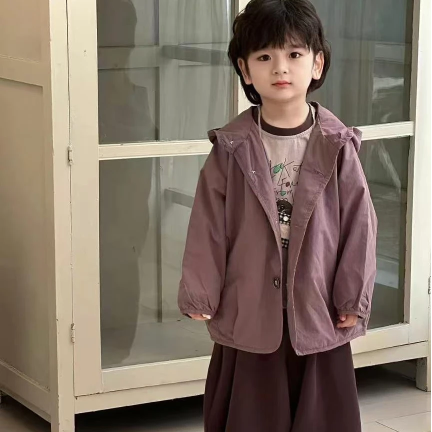 紫色外套儿童春夏2025新款连帽冲锋衣帅气文艺复古森系中性穿搭潮