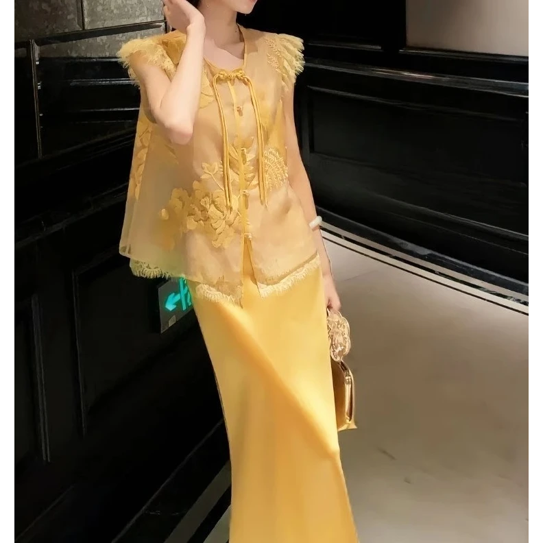 2025夏季气质高级感大方得体新中式国风黄色马甲时尚吊带裙套装女