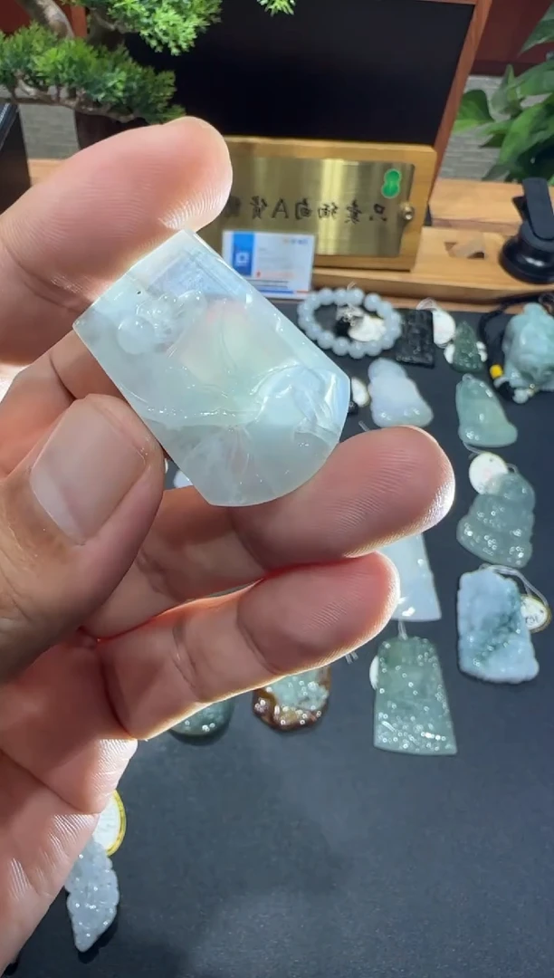 未镶嵌挂件翡翠A货翡翠多样性孤品