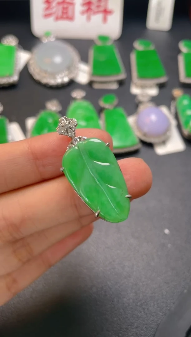 吊坠(不含链)银S925镶嵌翡翠吊坠