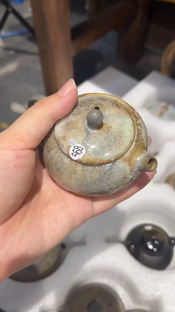 壶668号容量110-120ML中白泥