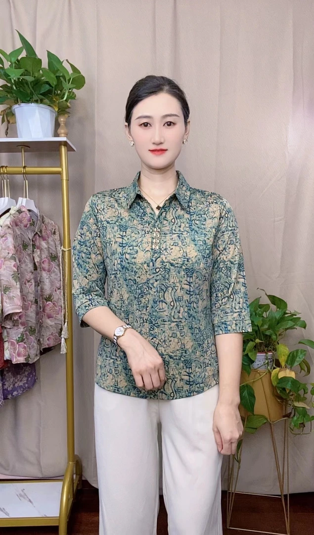 2025中老年妈妈装印花衬衫时尚七分袖衬衫休闲百搭宽松