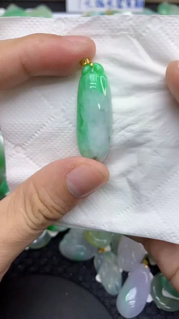 颈饰未镶嵌翡翠天然缅甸A货翡翠