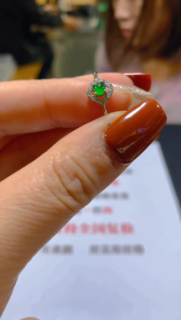 未镶嵌戒指翡翠多样性发一