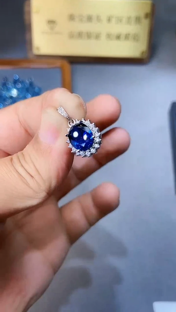 【闪购商品】蓝宝石颈饰银S925镶嵌354