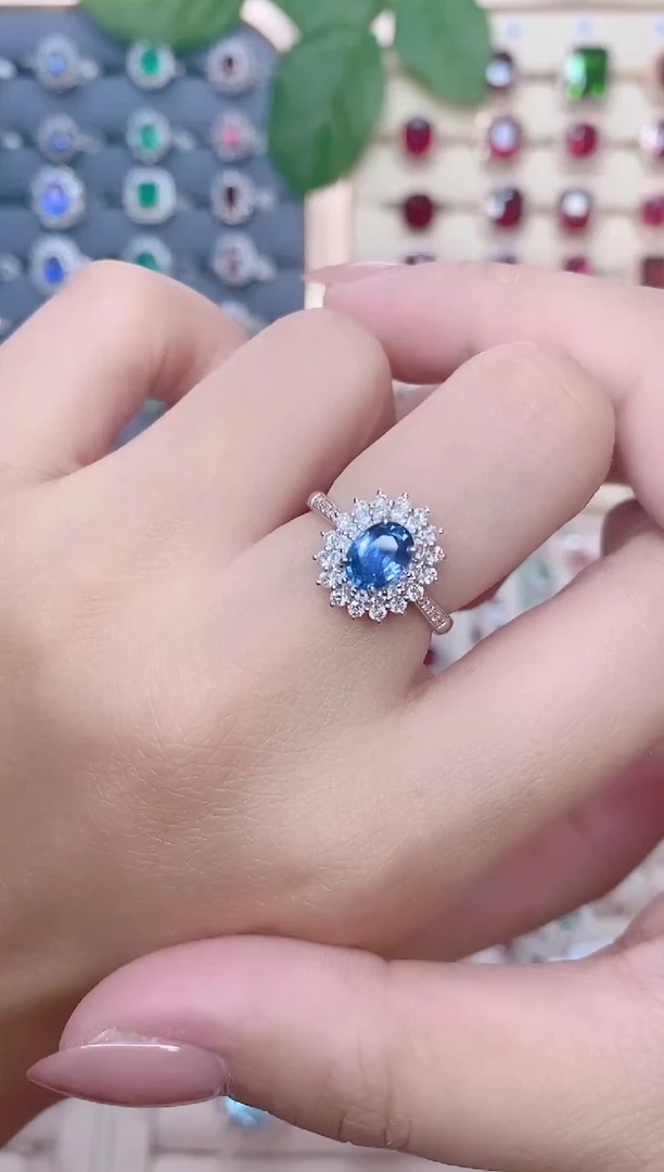 蓝宝石戒指蓝宝石18K金镶嵌1.4ct