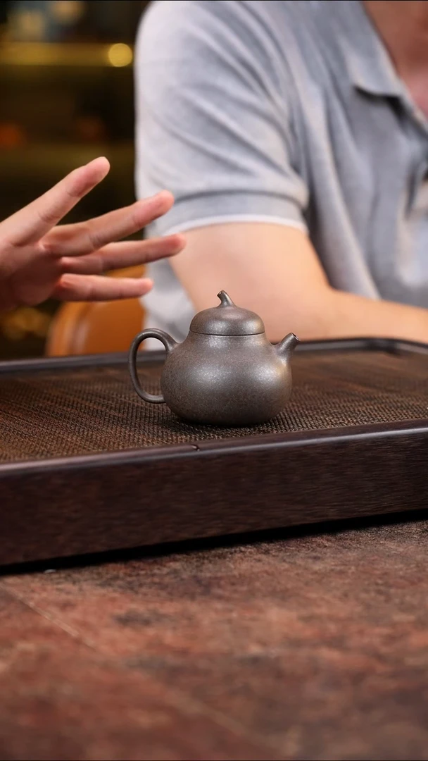 紫砂茶壶茄瓜 古龙沉香泥 110cc