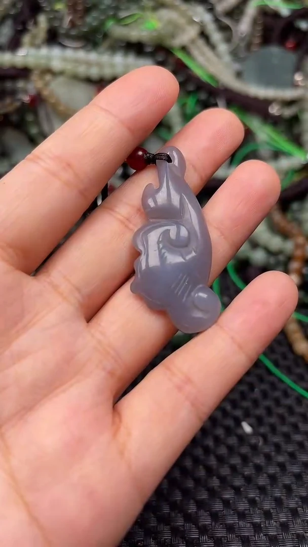 和田玉未镶嵌颈饰1