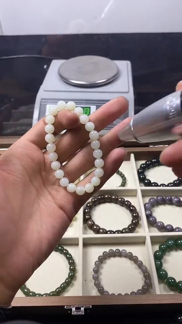未镶嵌手串和田玉主播推荐！！