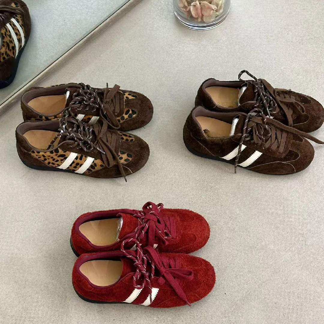 【钟吾女鞋】S-g 家23503  新款软底舒适真皮休闲板鞋女