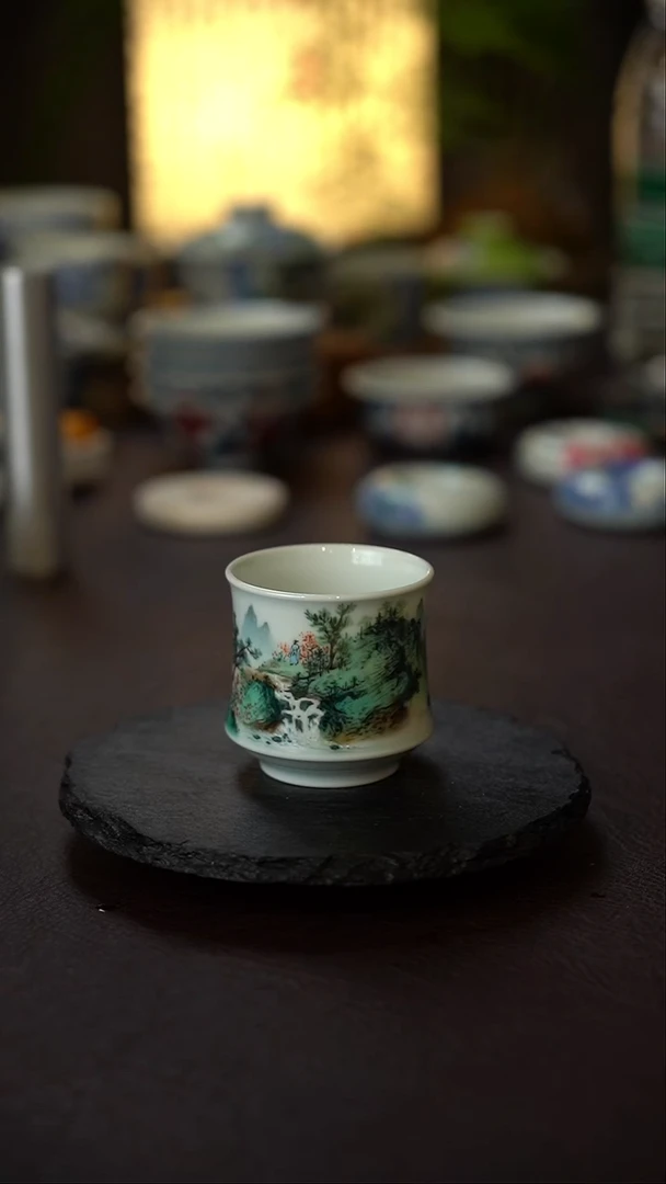 王钢全手工手绘青绿山水主人杯