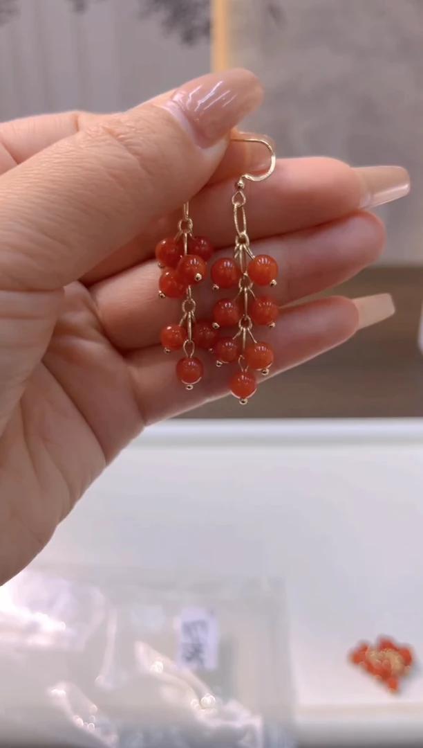 14K金镶嵌翡翠耳饰E935