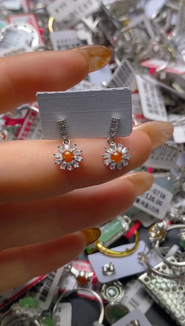 银S925镶嵌戒指翡翠百内无证书