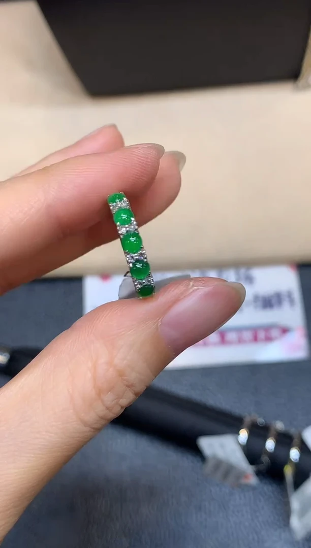 18K金镶嵌戒指翡翠12【无鉴赏期】