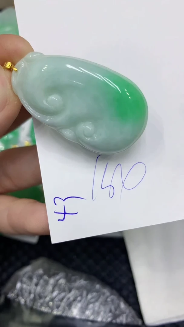 颈饰18K金镶嵌翡翠翡翠111111