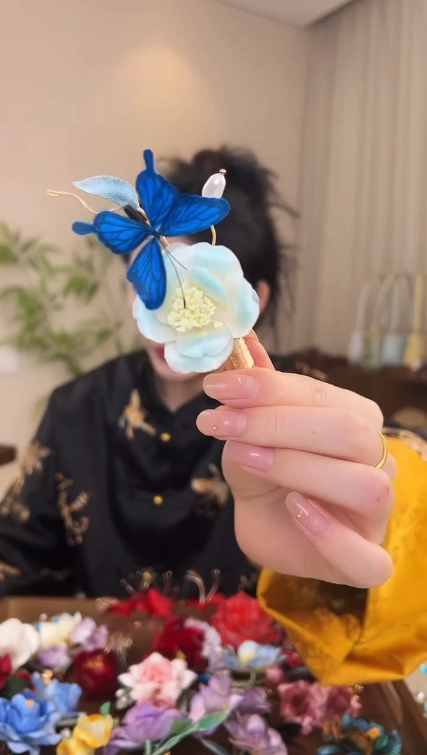 刺绣峰****宝冰蓝色芙蓉花边夹