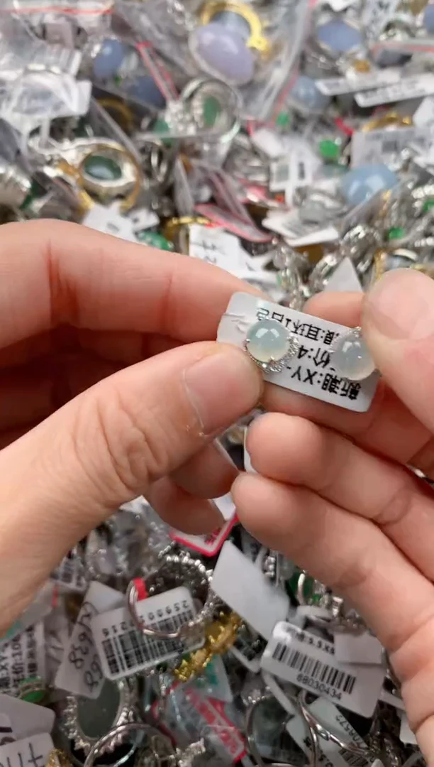 银S925镶嵌戒指翡翠111           9