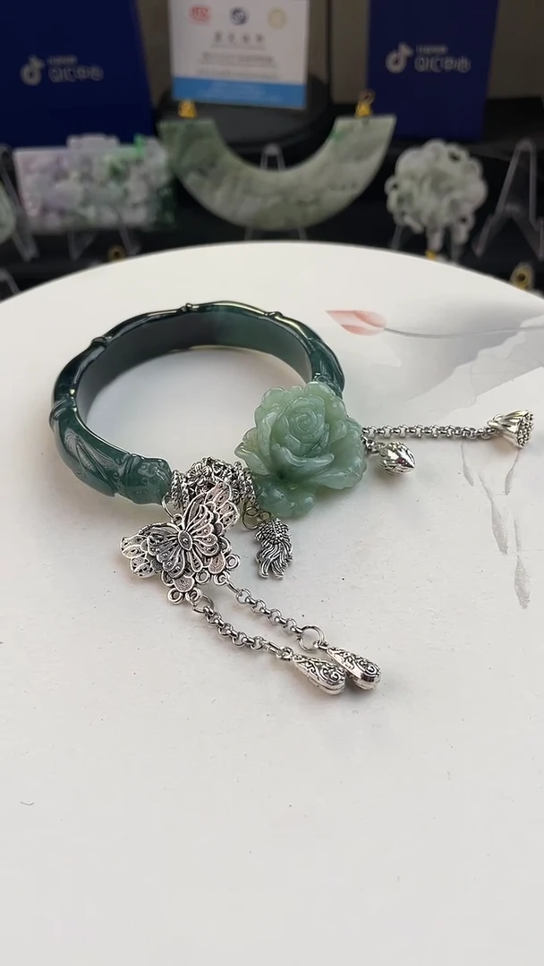 未镶嵌手链翡翠D*尔手工定制默认微瑕主播介绍为准