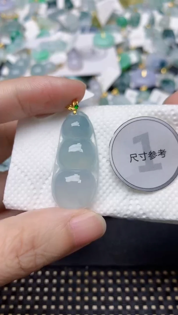 颈饰18K金镶嵌翡翠天然缅甸A货翡翠