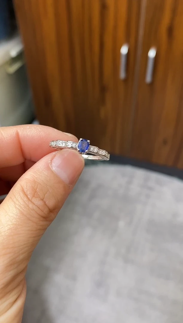 戒指蓝宝石银S925镶嵌蓝宝石戒指