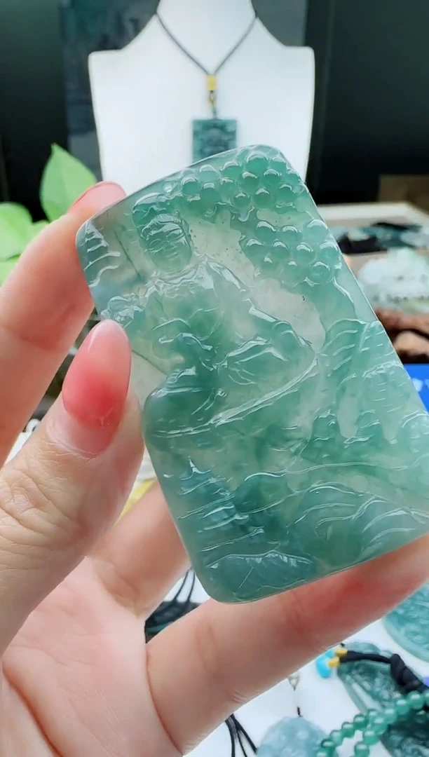 【闪购商品】翡翠颈饰未镶嵌11111111