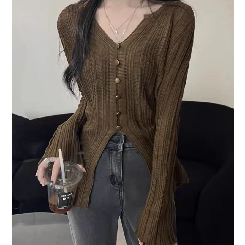 开叉V领美拉德针织长袖打底衫女秋季修身显瘦设计感内搭上衣