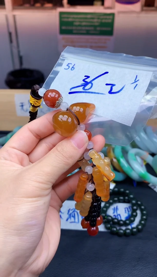 未镶嵌挂件翡翠56毛货需精细抛光挂件多样性拍一发一