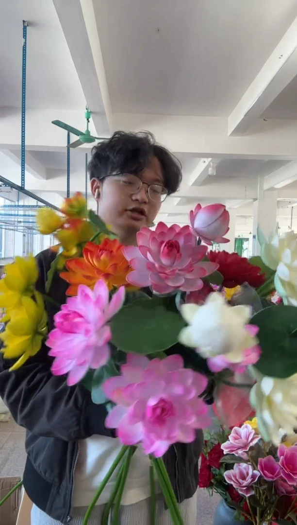 【闪购商品】仿真绿植荷花1束