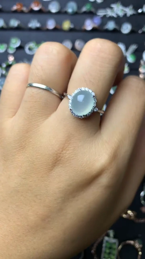 翡翠戒指未镶嵌戒子