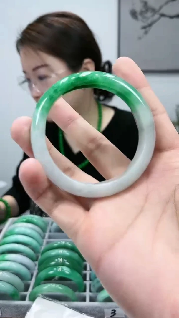 【闪购商品】砖雕s80 半山水手镯 圈口58.6