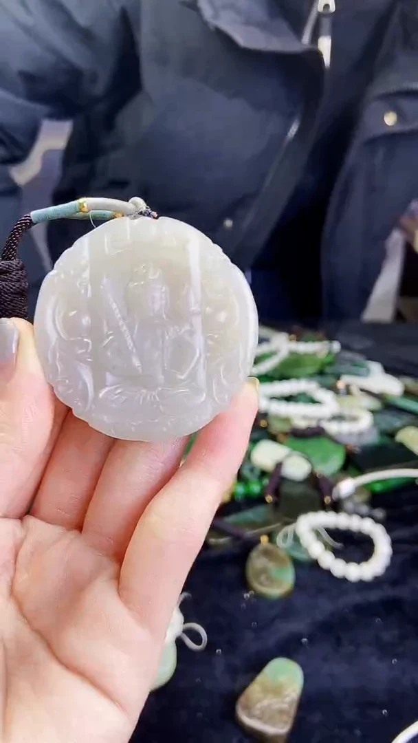 颈饰未镶嵌和田玉1