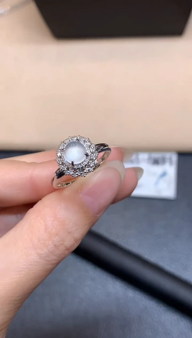 18K金镶嵌戒指翡翠蛋面【无服务费