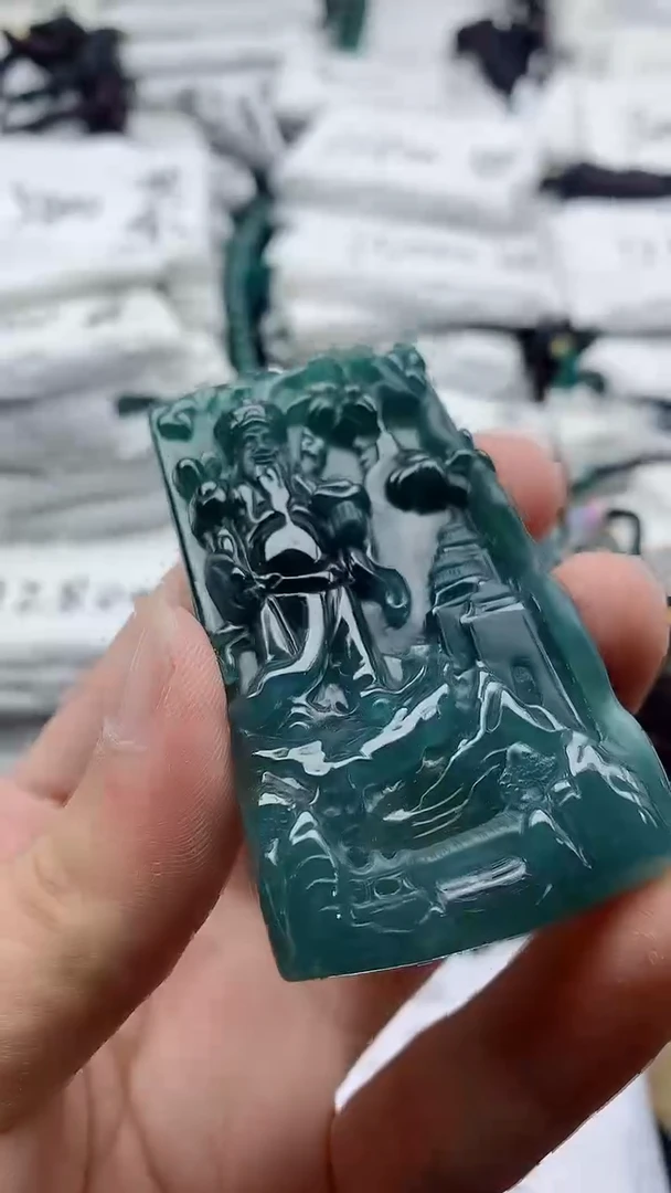 翡翠未镶嵌颈饰88888888888