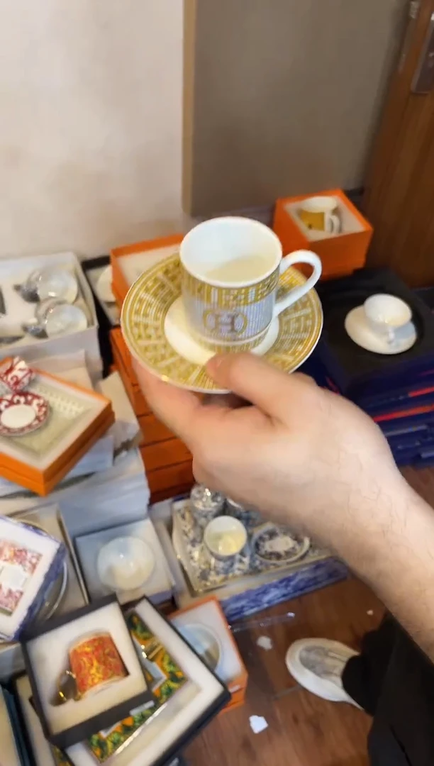 杯鸿辉家品牌瓷器，京东包邮！