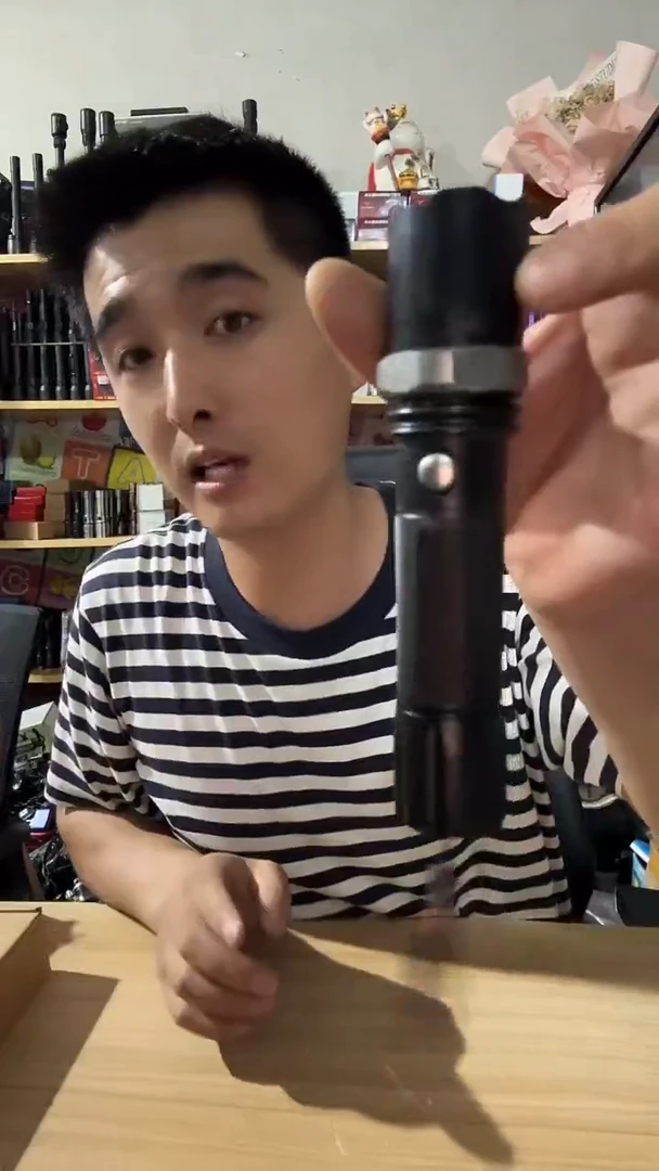 合金调焦手电带线电池6块