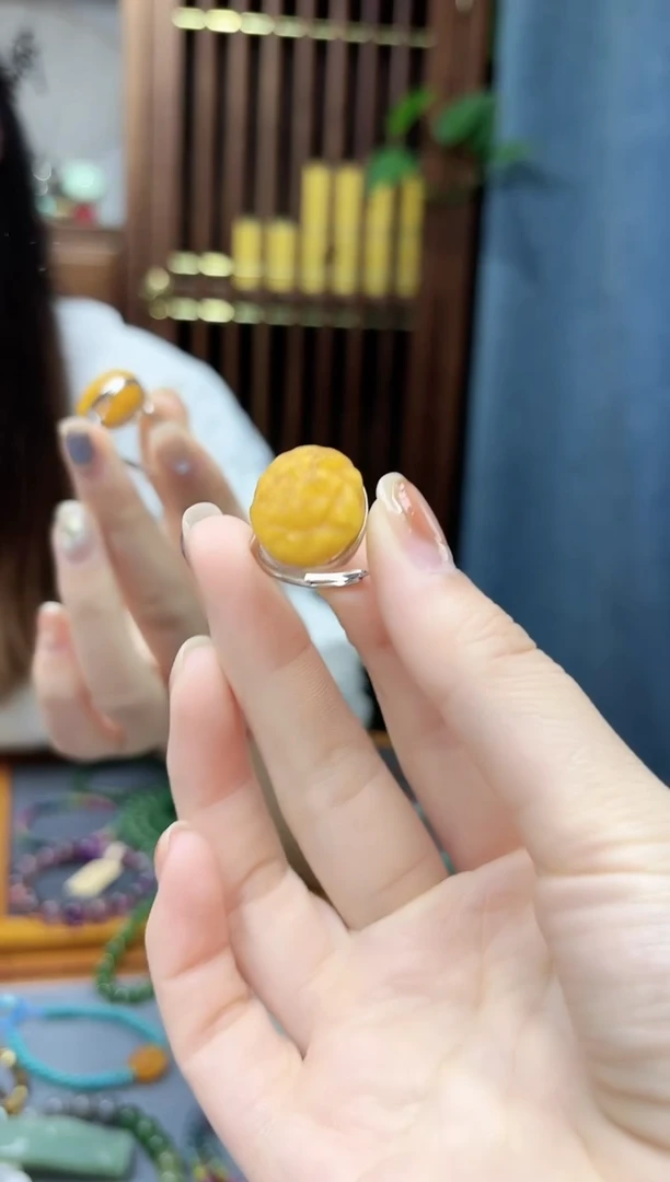银S925镶嵌蜜蜡戒指s925银蜜蜡戒指GW
