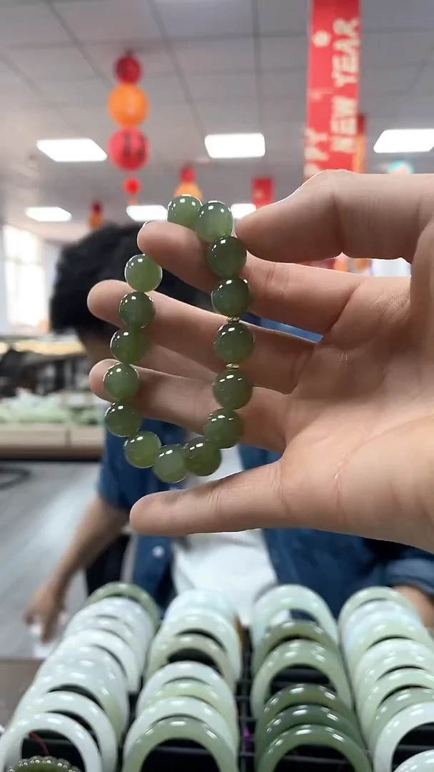 未镶嵌和田玉手串湖水冻葡萄肉卡12手串一条