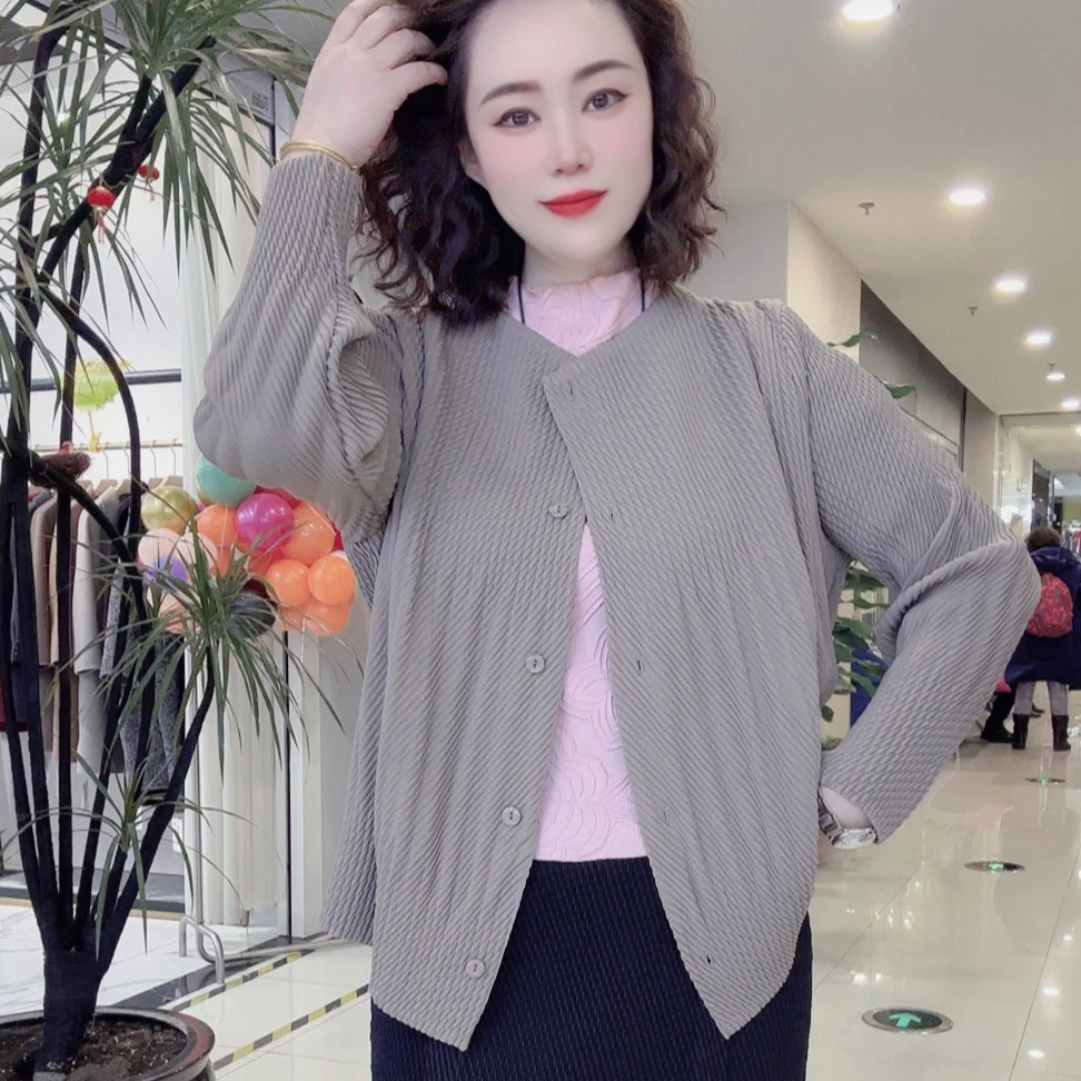 三宅南希妈妈装短款时尚龙鳞褶皱时尚百搭外套