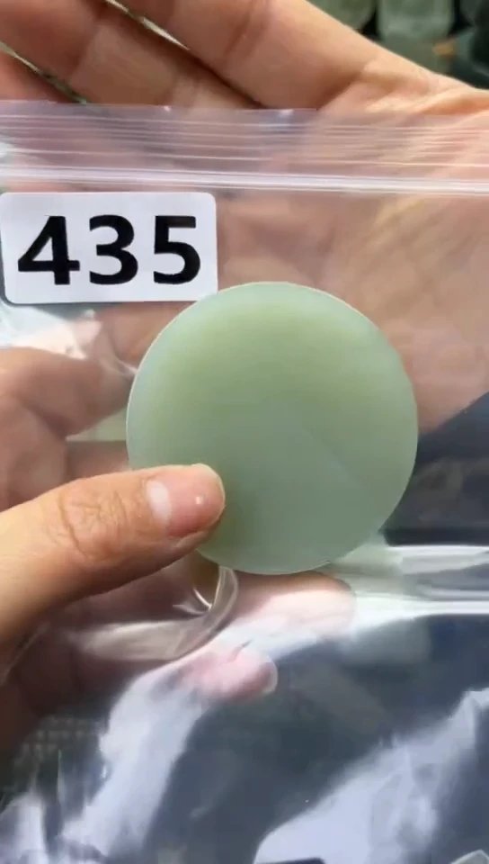 未镶嵌和田玉珠宝半成品镯芯