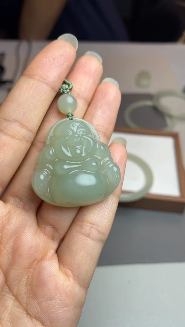 和田玉未镶嵌颈饰1