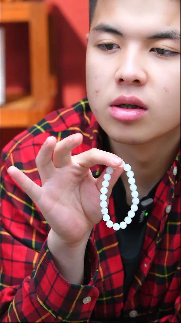 未镶嵌手链和田玉（糖玉）白玉手串