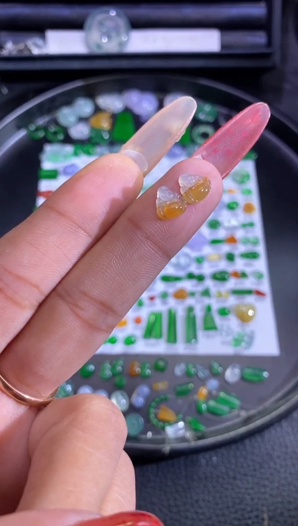 未镶嵌挂件翡翠佛