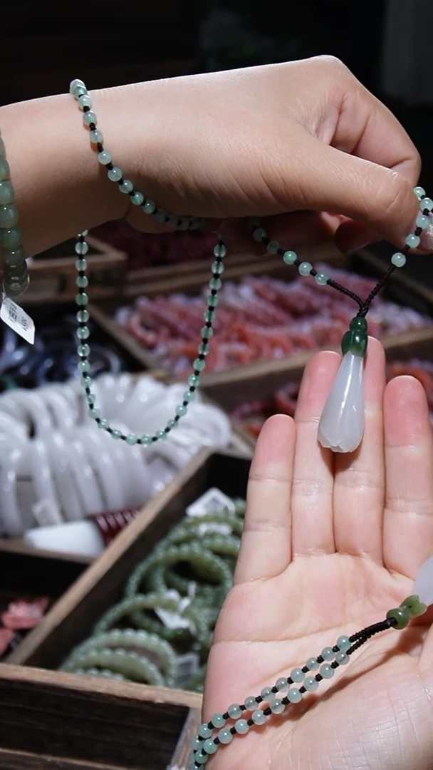 【闪购商品】和田玉玉兰花未镶嵌0002  发一件