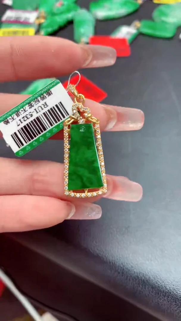 【闪购商品】翡翠颈饰银S925镶嵌挂件