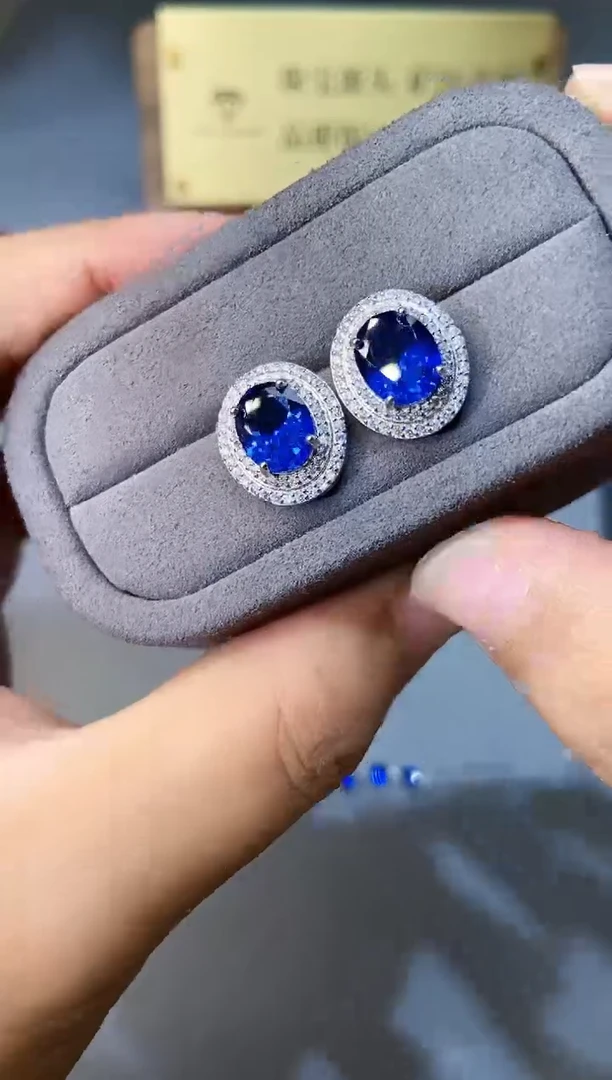 蓝宝石耳饰银S925镶嵌........