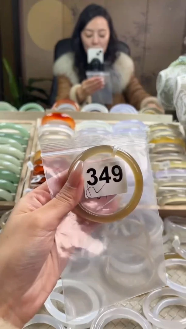 手镯玛瑙/玉髓未镶嵌349